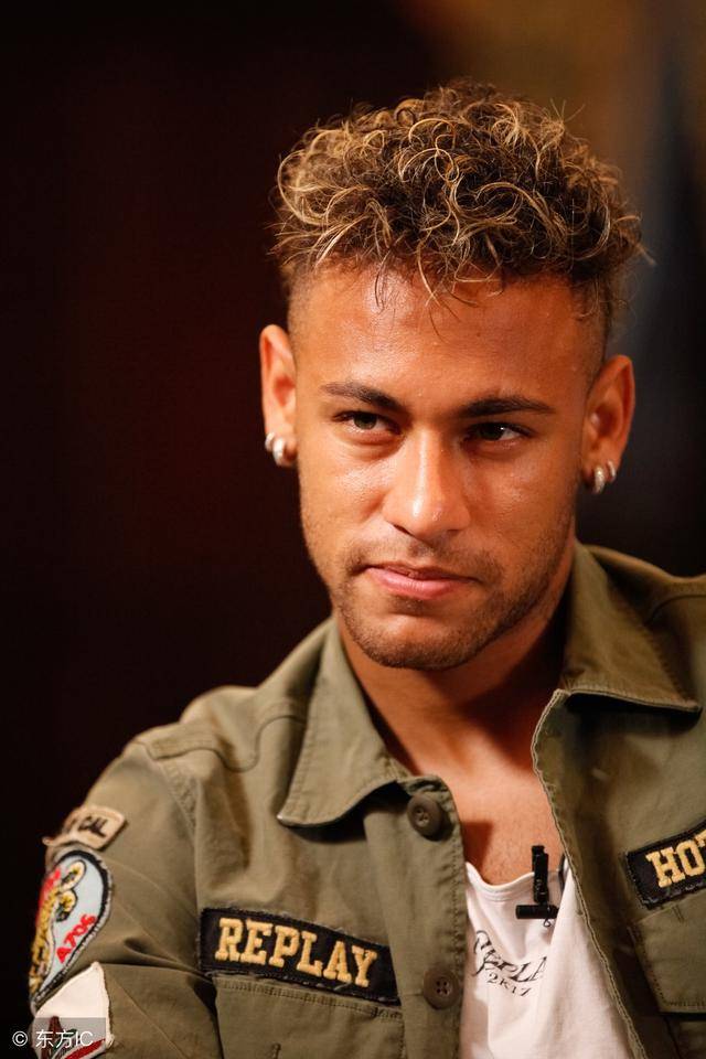 湖人08年“抢劫”加索尔，付出了哪些筹码？四换一，灰熊没吃亏！