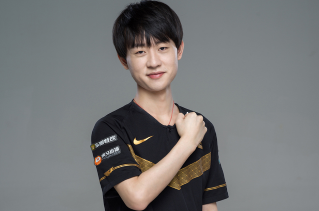 【原创】足球赛事周日014意甲推荐： 那不勒斯VS乌迪内斯.